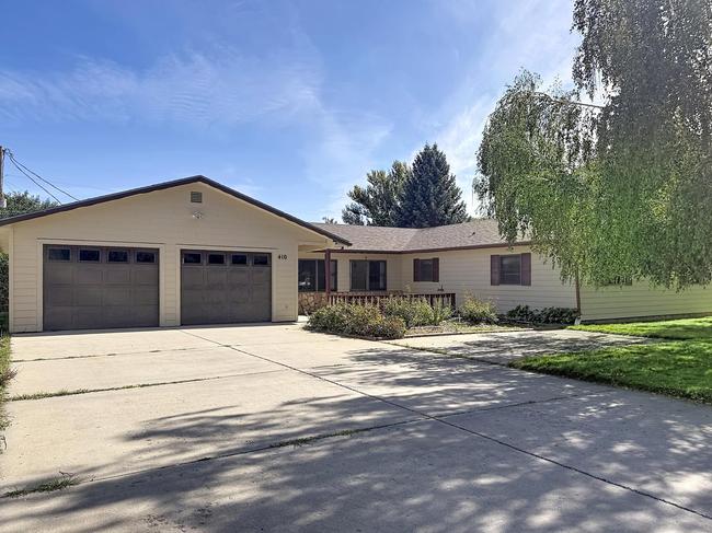 410 W Snider, WY 82834