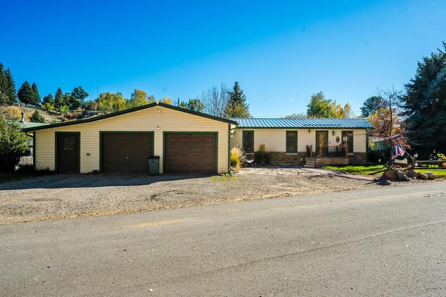 241 E Foote Street, WY 82834