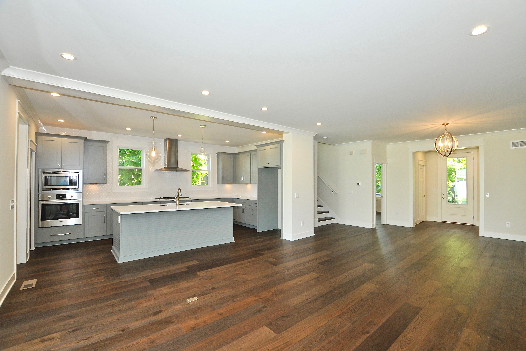 1034 Elm Street Indianapolis IN In North Square - Massive Primary Suite