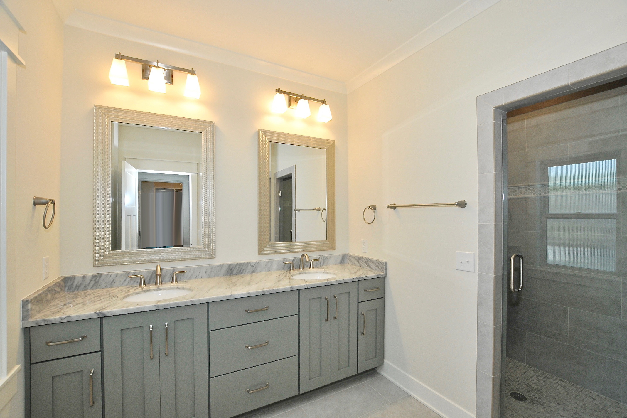 1034 Elm Street Indianapolis IN In North Square - Impressive Great Room