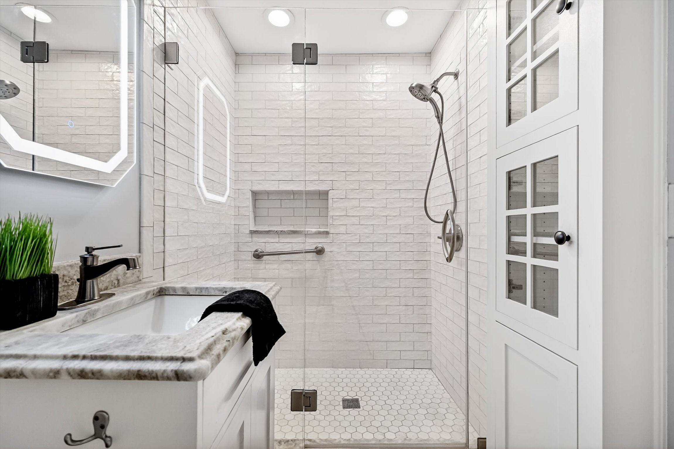 510 E Vermont Indianapolis IN 46202_iAm4sale-com_Mitch Rolsky_ToHelpUmove (15)