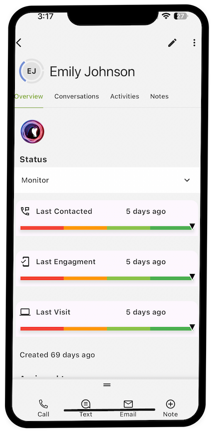 Mac and iPhone presentation of a Dakno site with a large hero image and teal sections