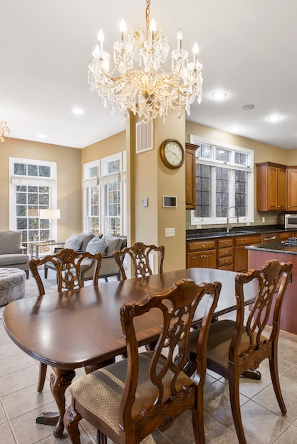 kitchen/dining