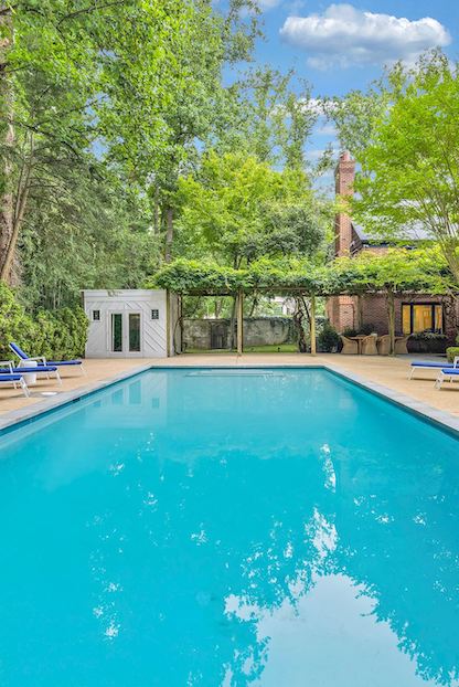 Luxury Pool