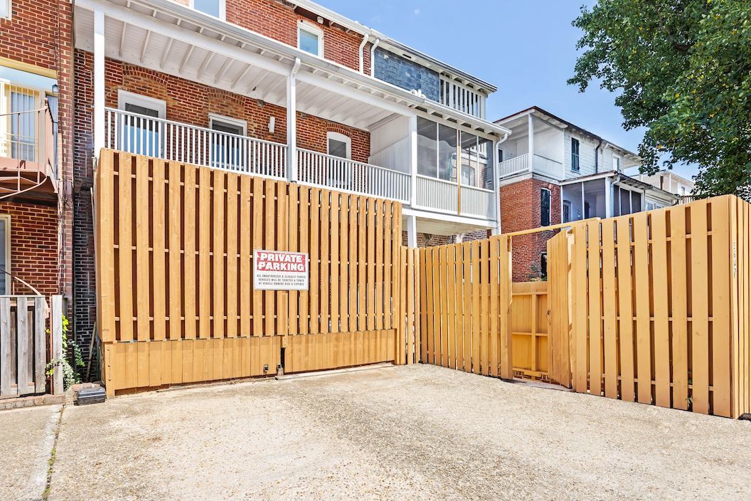 2640 Woodley Pl Nw, Washington D.C., 20008