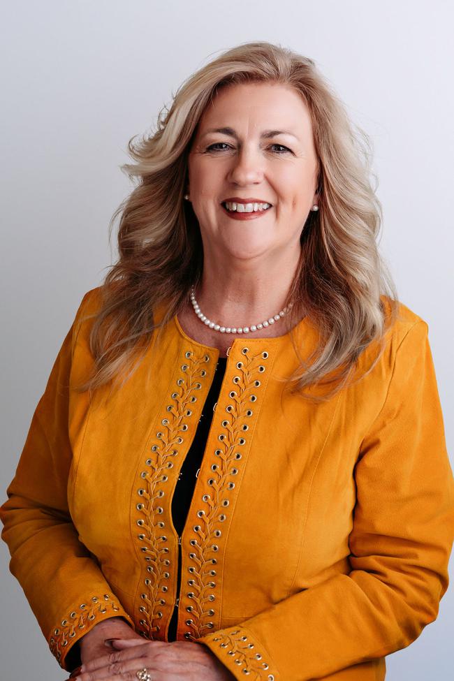 Photo of Suzanne Carlsen, 