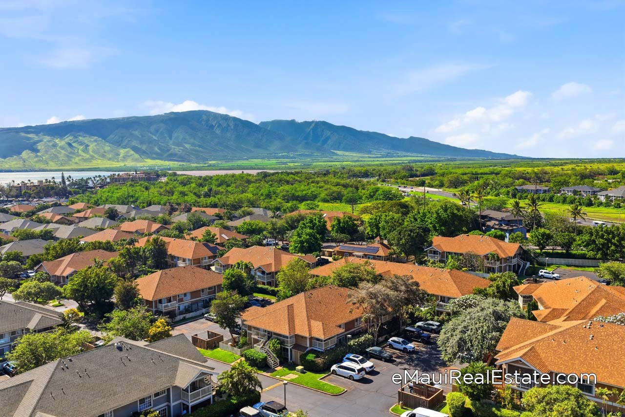 Convenient North Kihei location offers quick access to Kahului and Wailuku