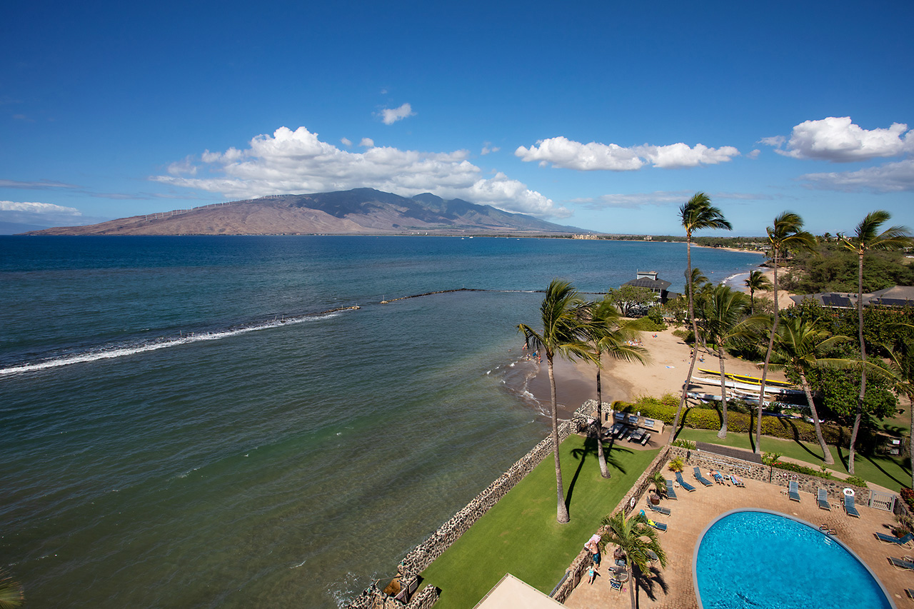 Kihei vacation condo for sale Menehune Shores 203