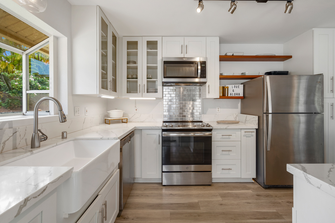 Kitchen: 
