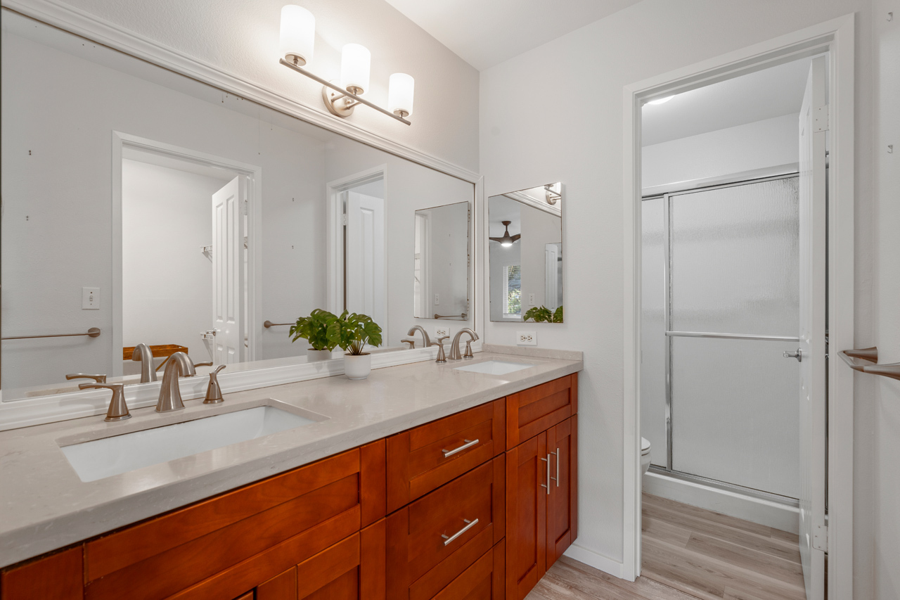 Primary Suite: 