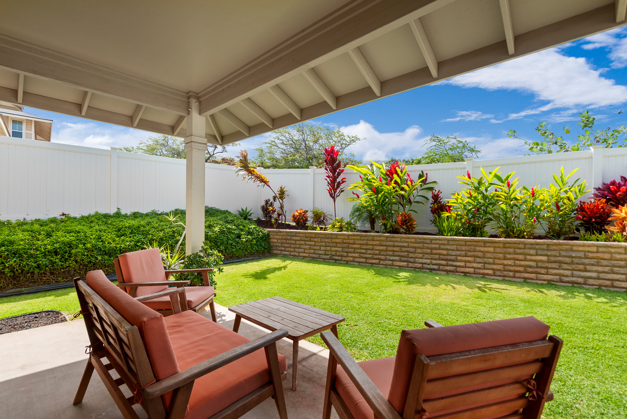 Covered lanai: 