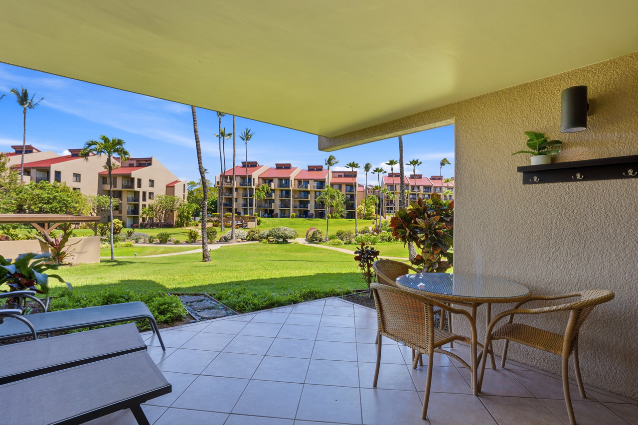Large lanai: 