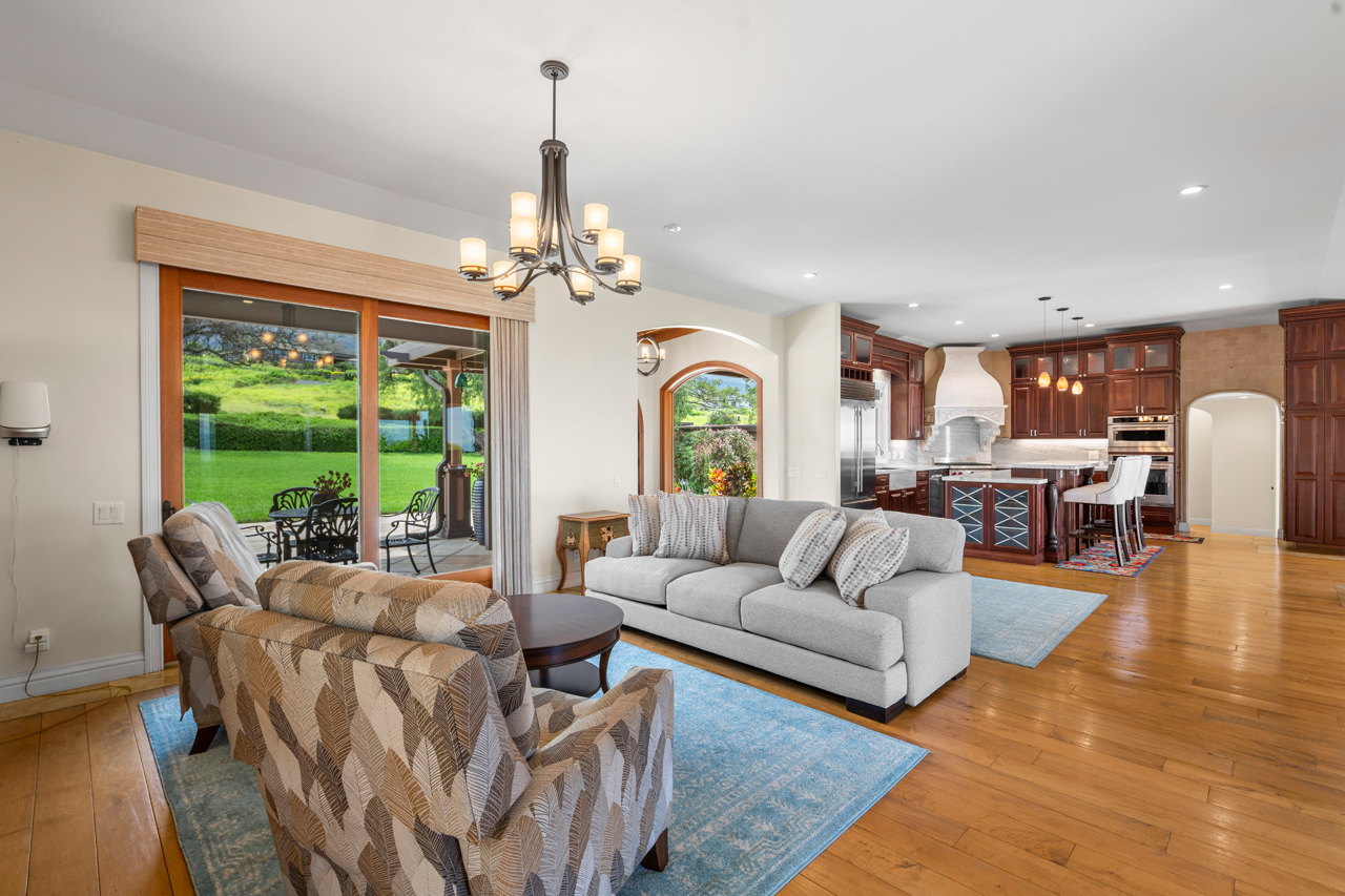 Sitting area: 