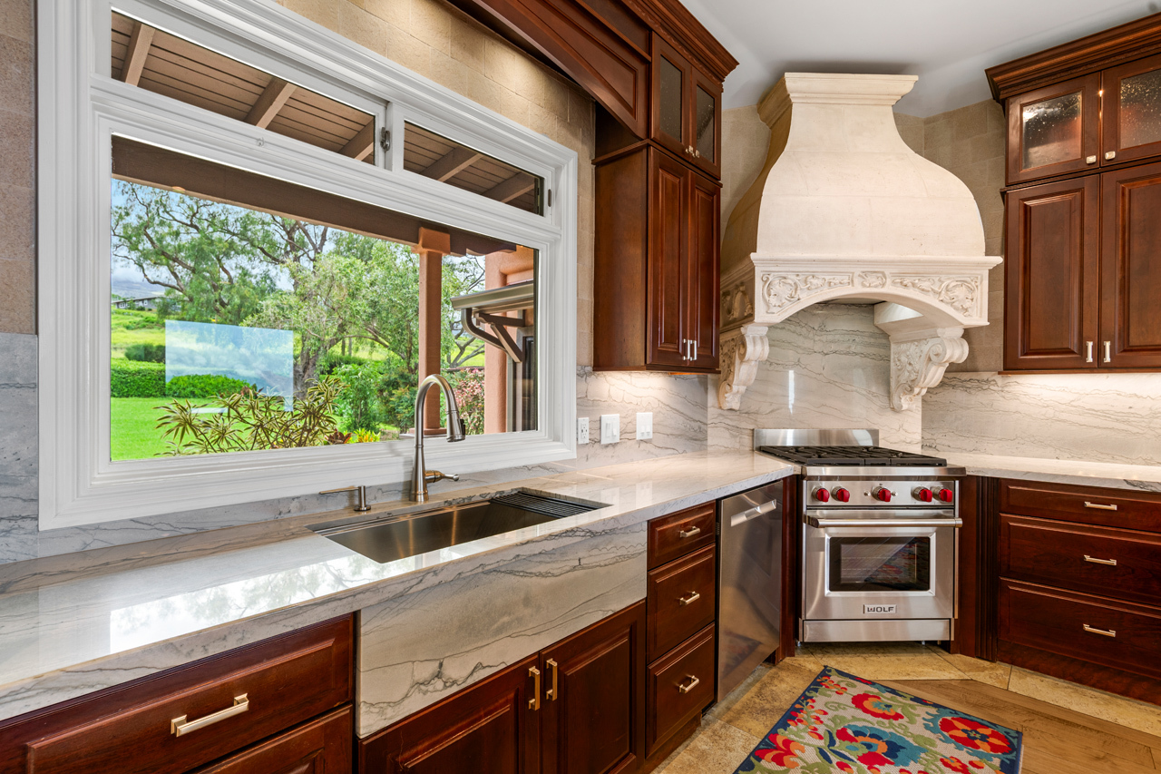 Kitchen: 