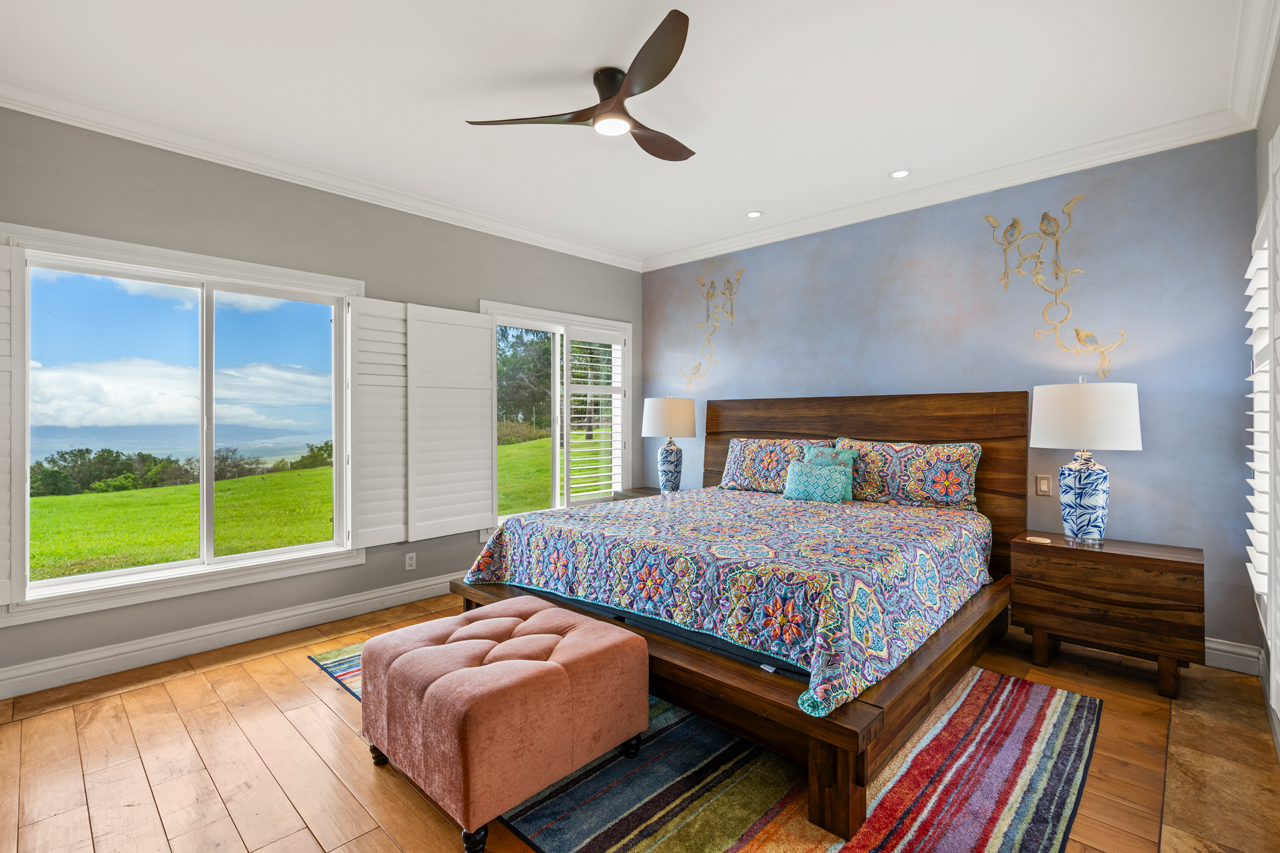 Primary Suite: Bedroom
