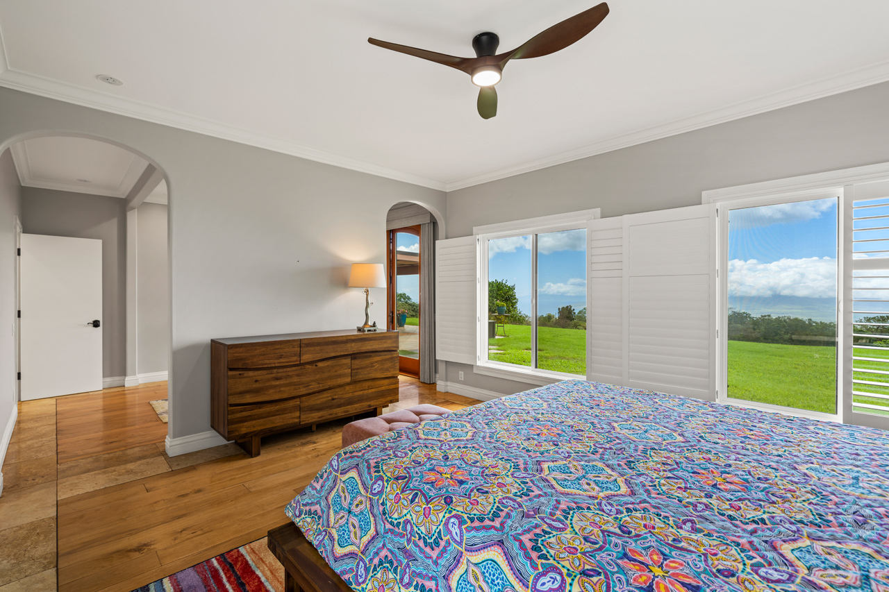 Primary Suite: Bedroom