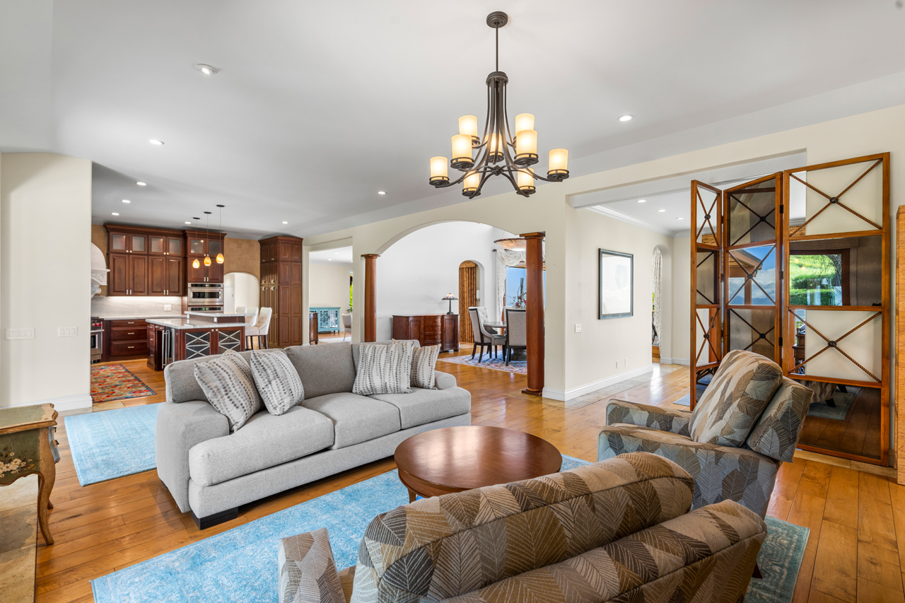 Sitting area: 
