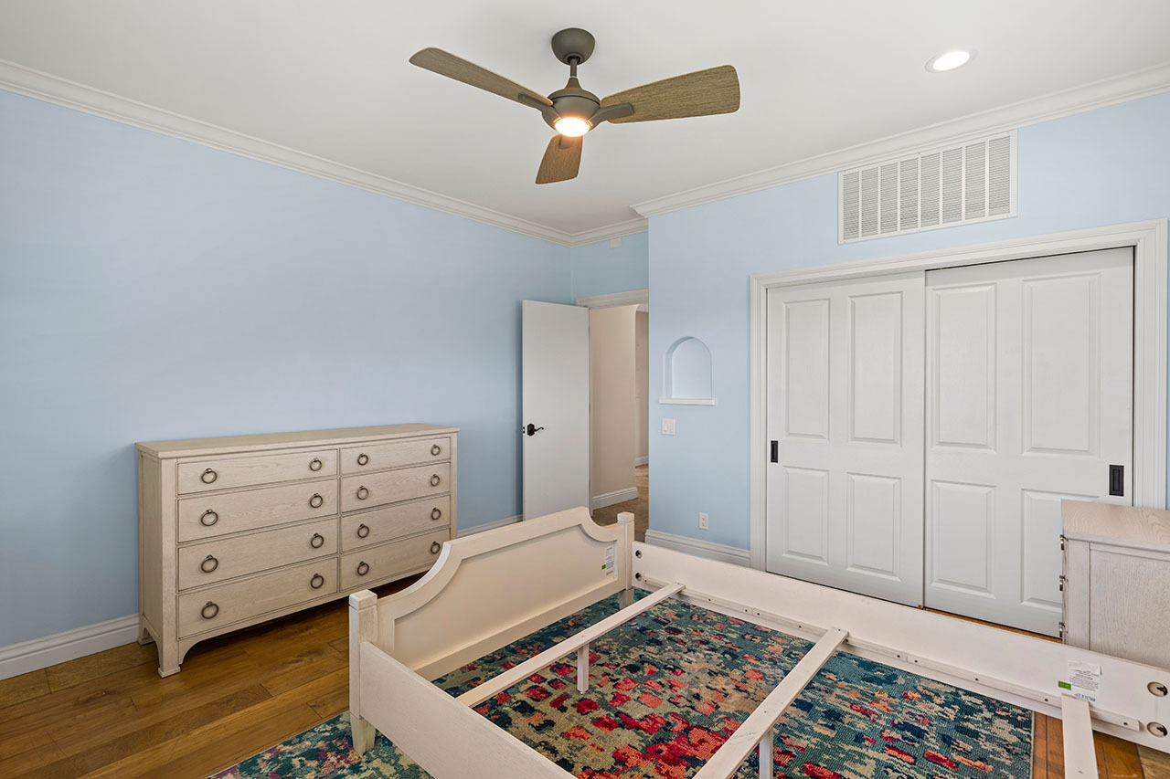 Bedroom 2: 
