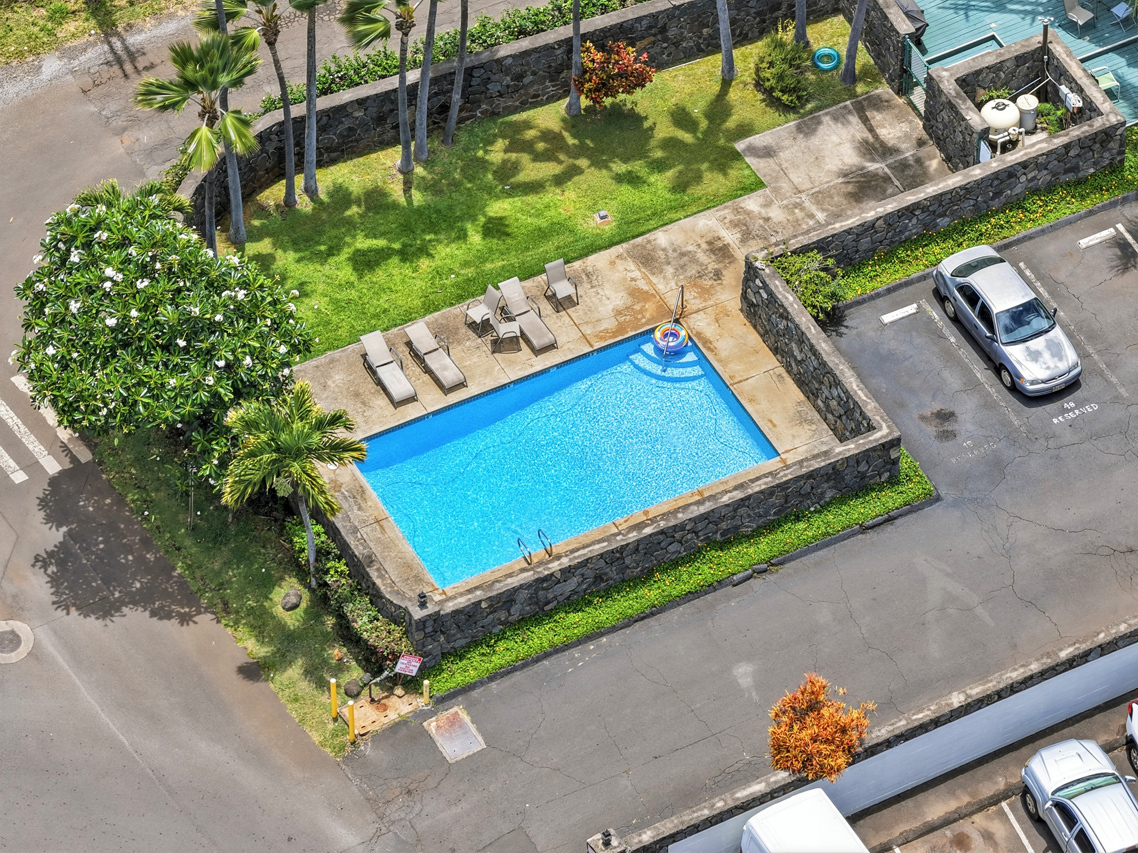 Community pool: 