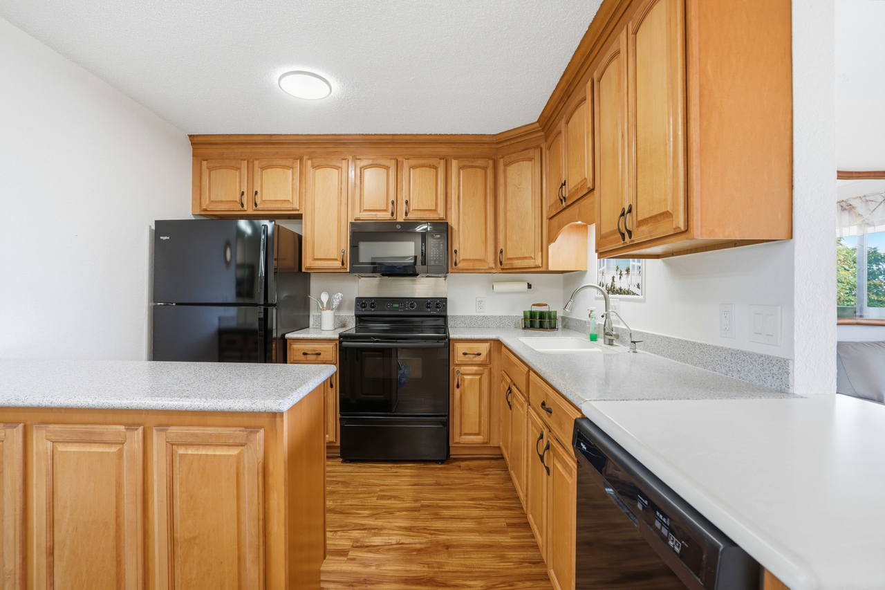 Kitchen: 