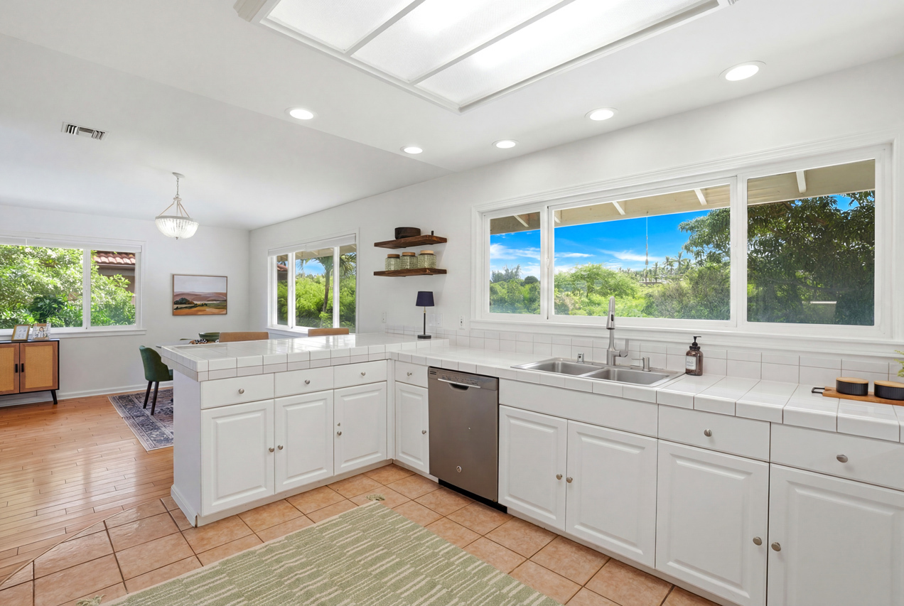 Kitchen: 