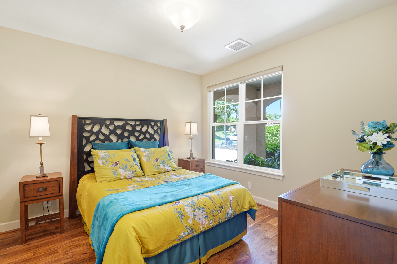 Bedroom 2 & Bathroom 2: 