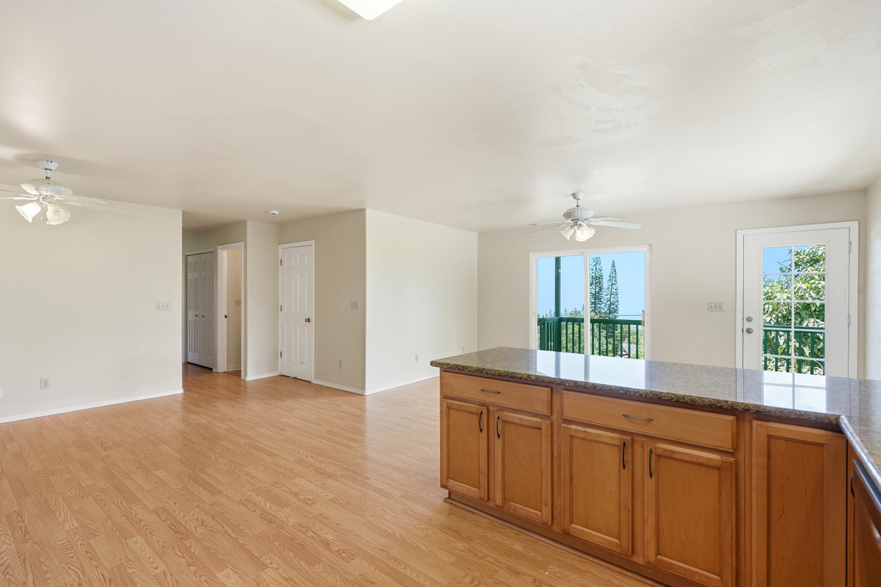 Kitchen: 