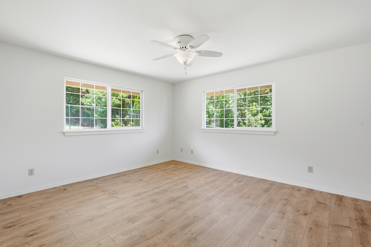 Bedroom 1: 