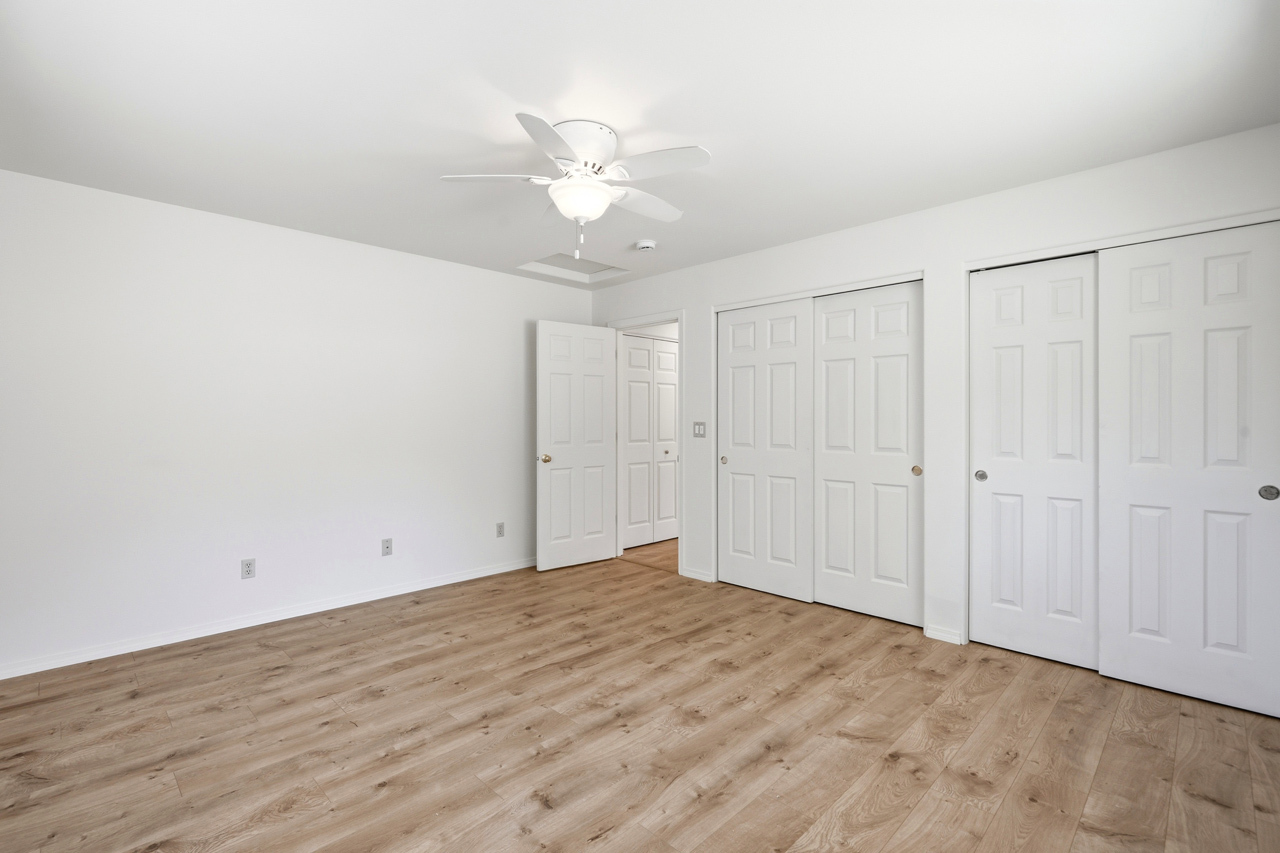 Bedroom 1: 