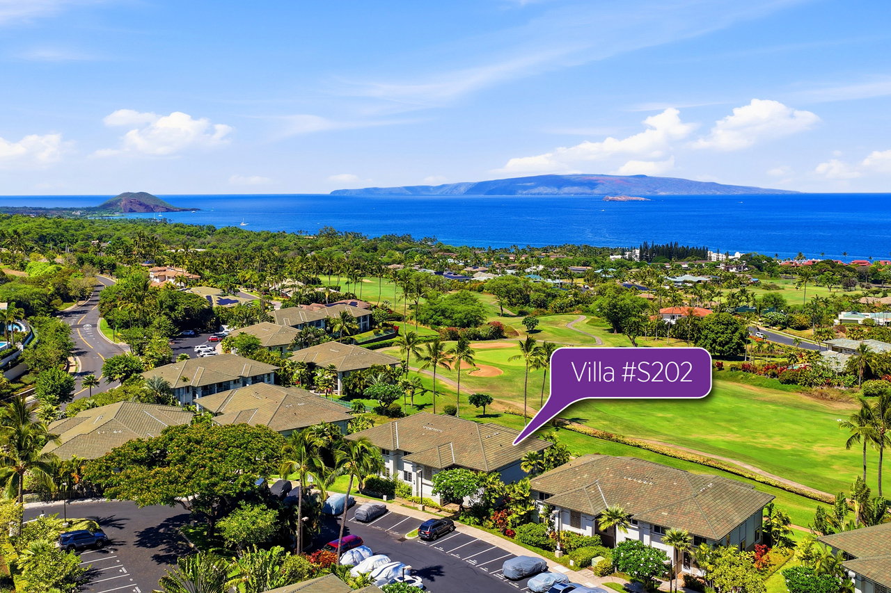 Prime location fronting the Fairway: 