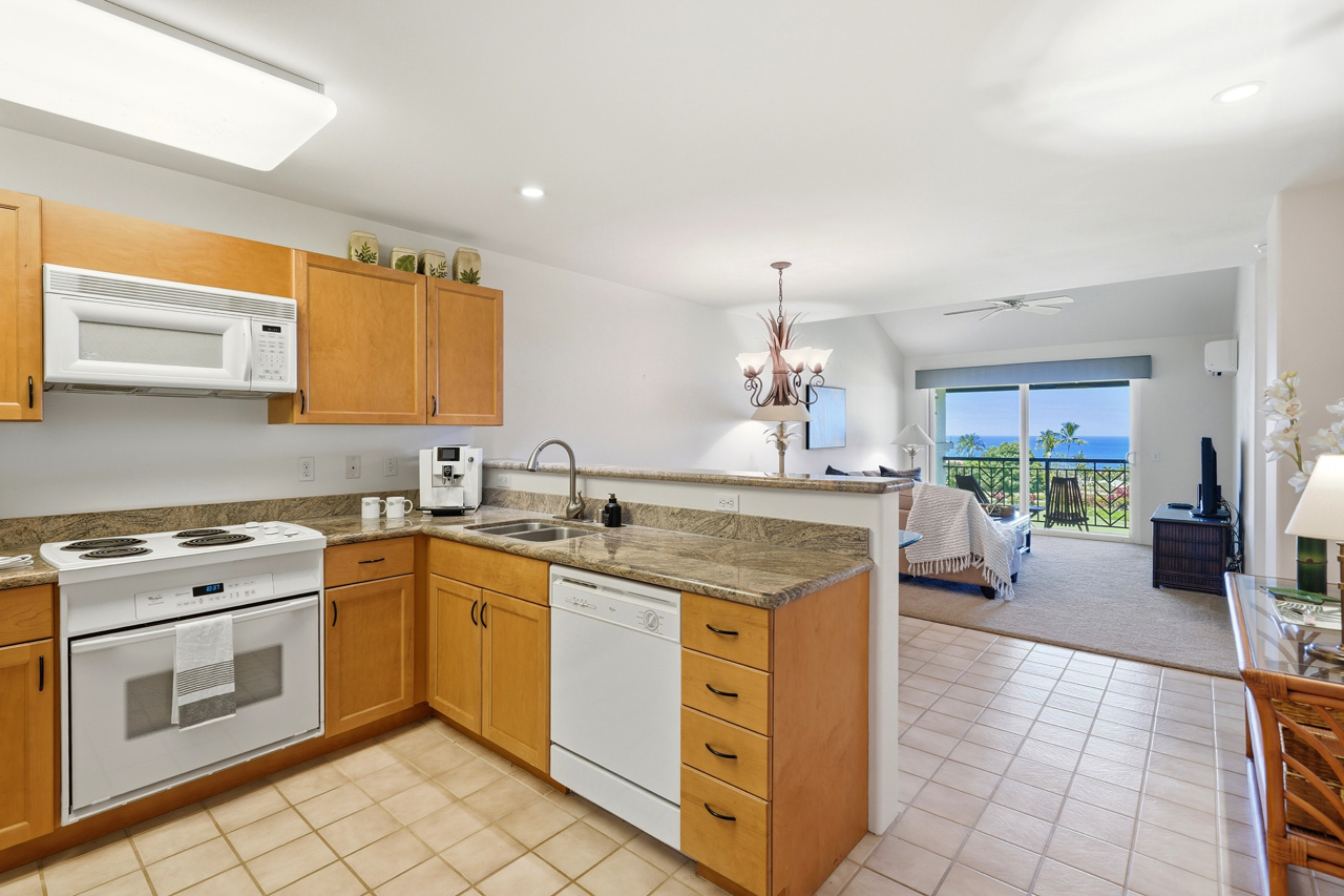 Kitchen: 