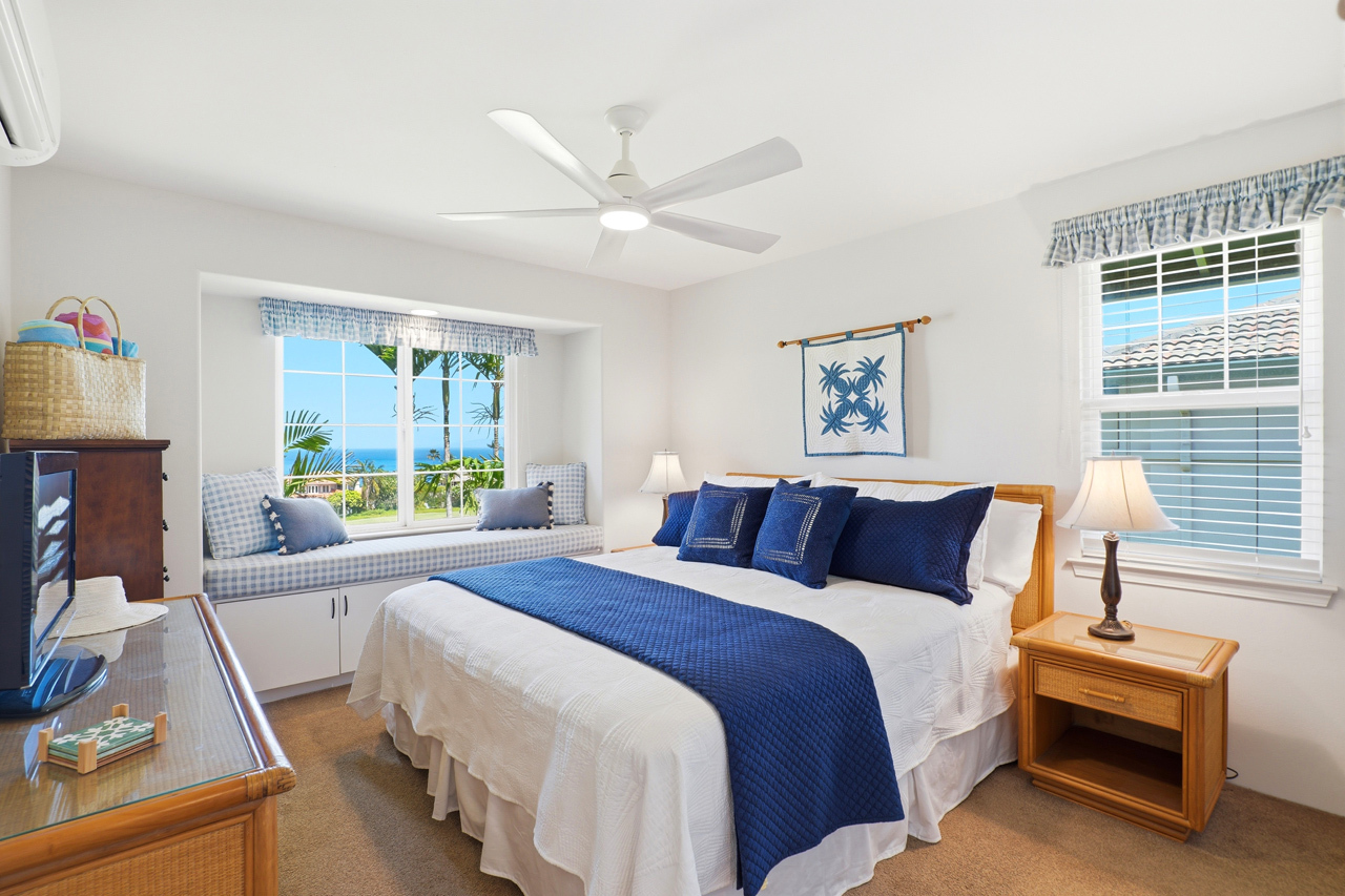 Primary suite with ocean views: 