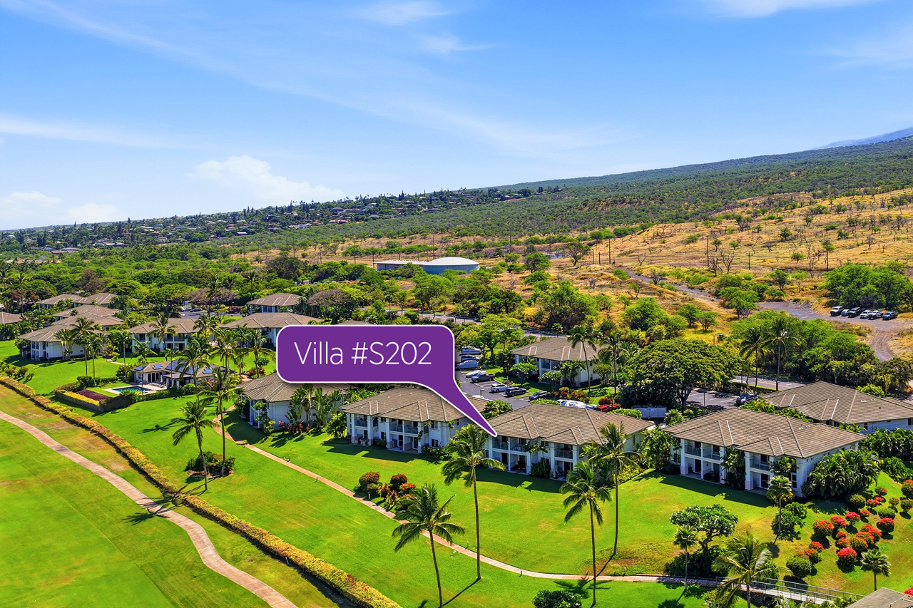 Prime location fronting the Fairway: 