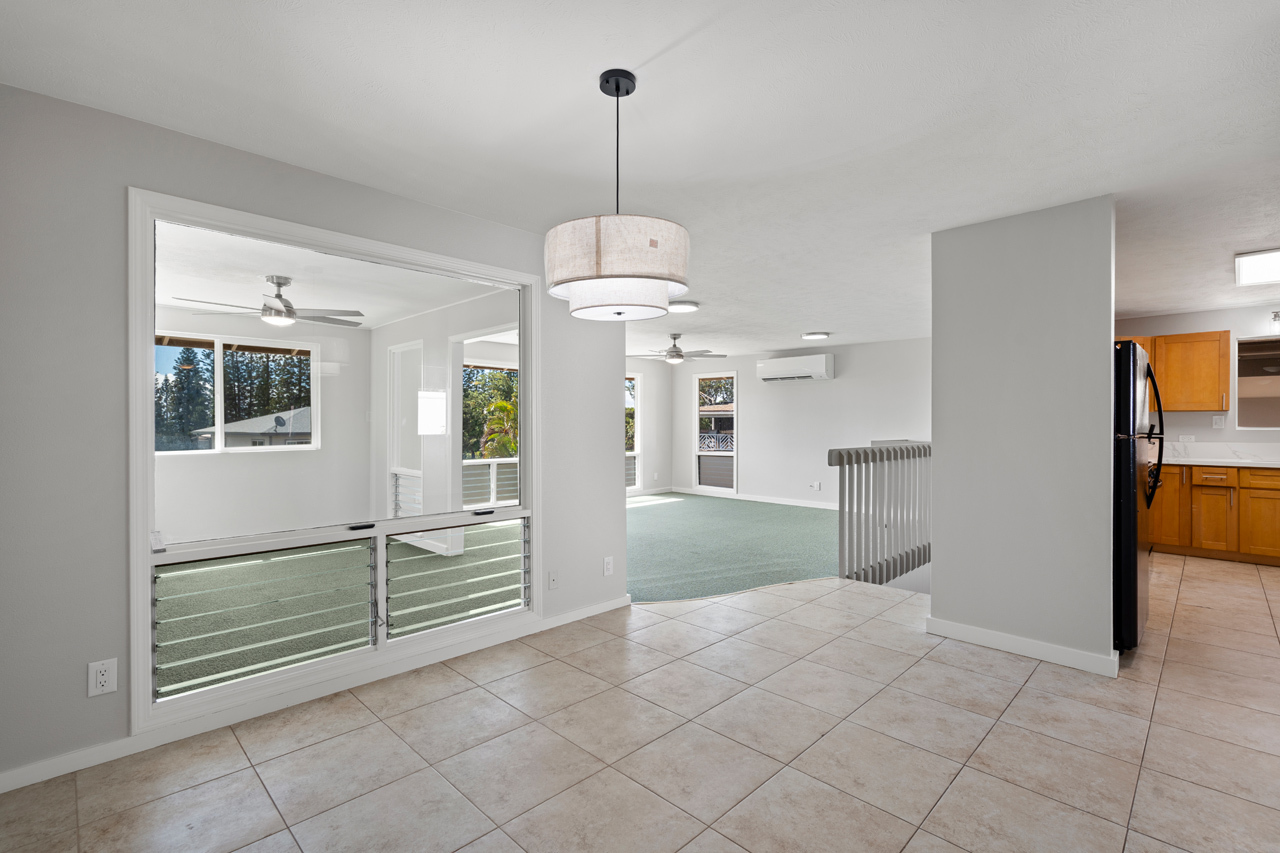 Dining room: 