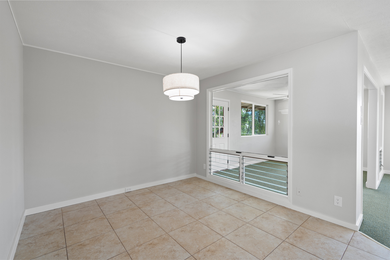 Dining room: 