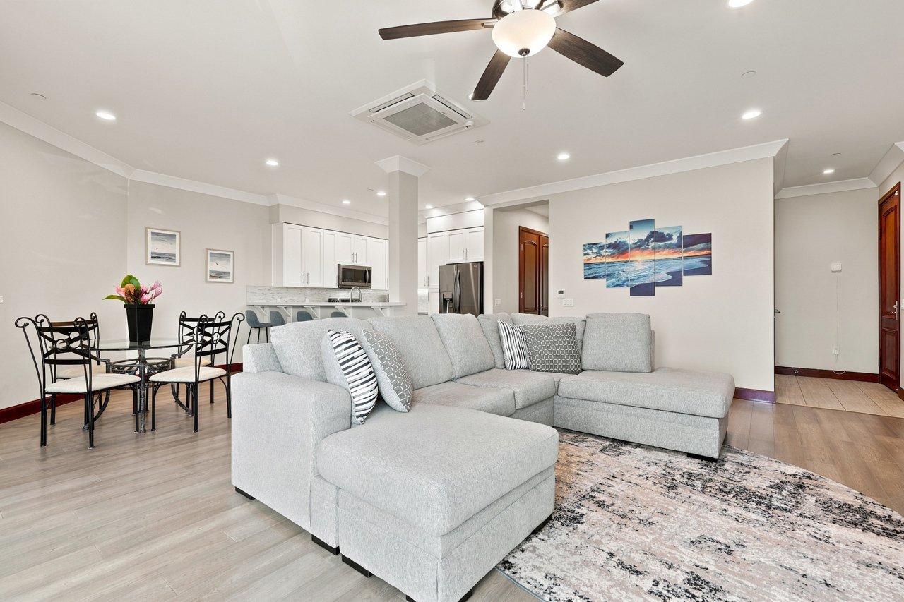 Living room: 