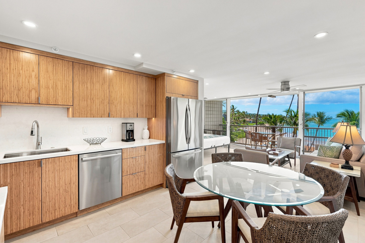 Kitchen: 