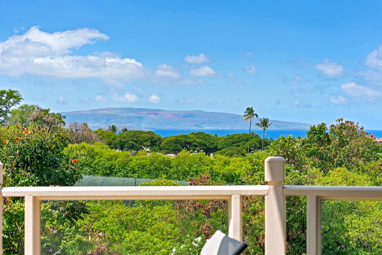 Ocean and outer-island views: 