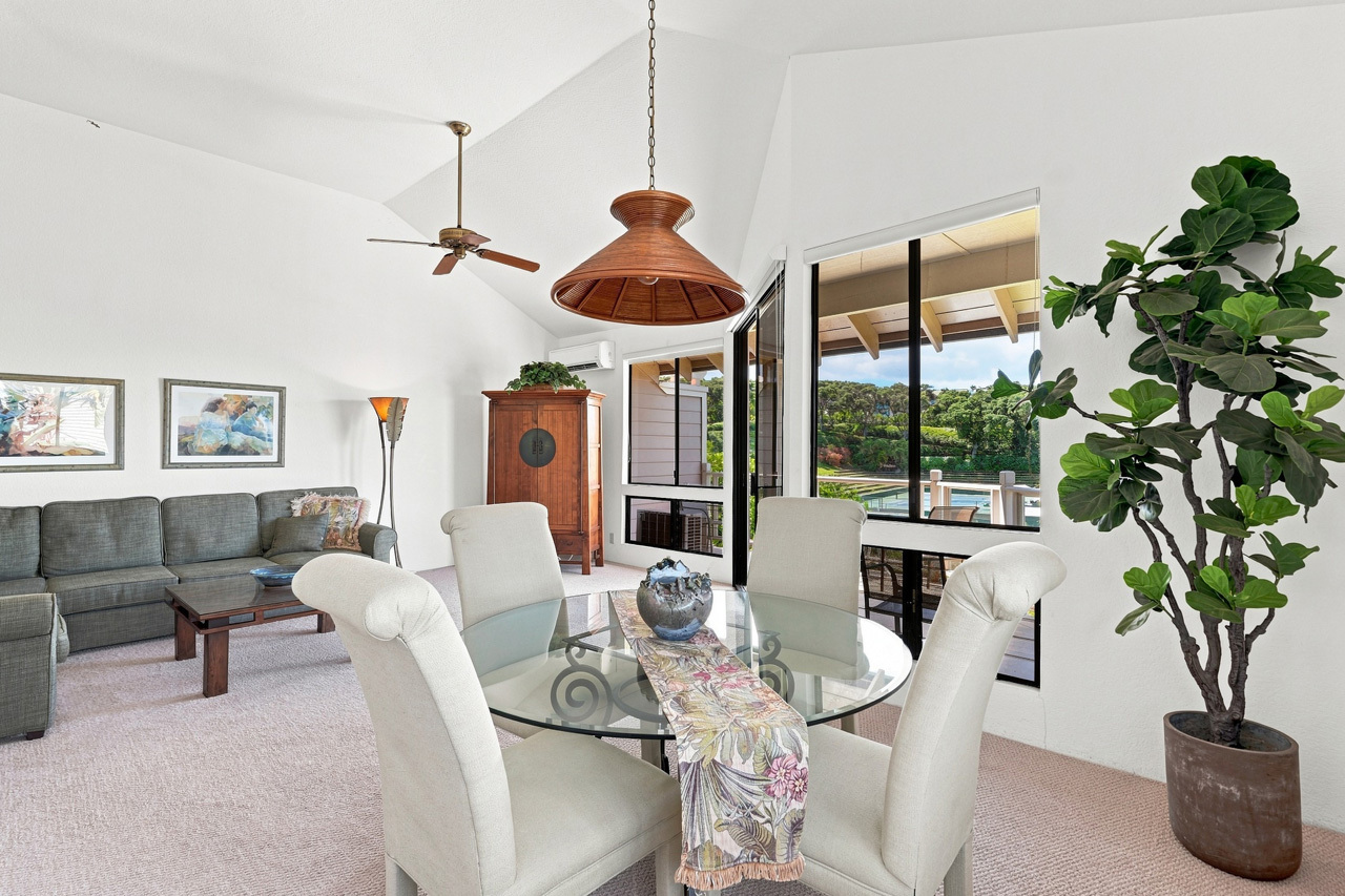 Dining area: 