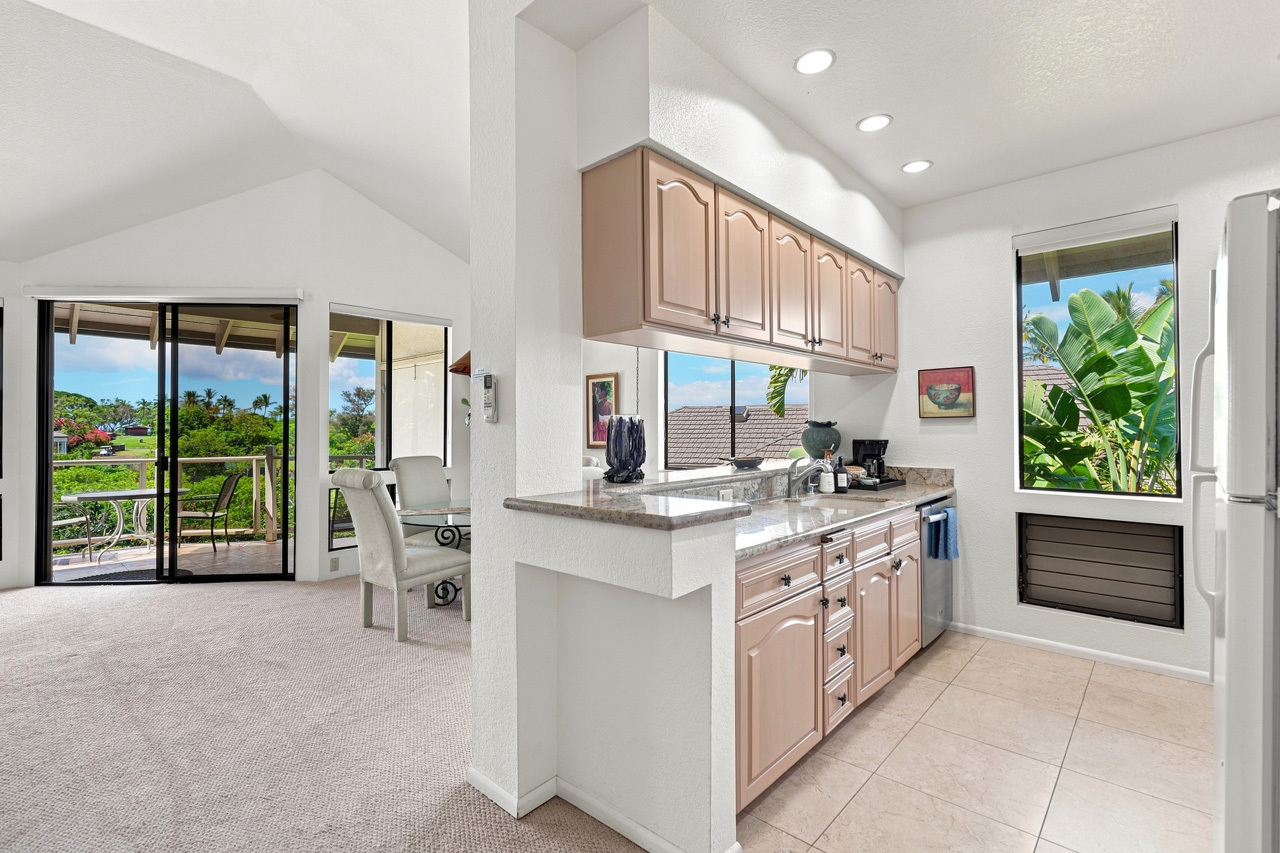 Kitchen: 