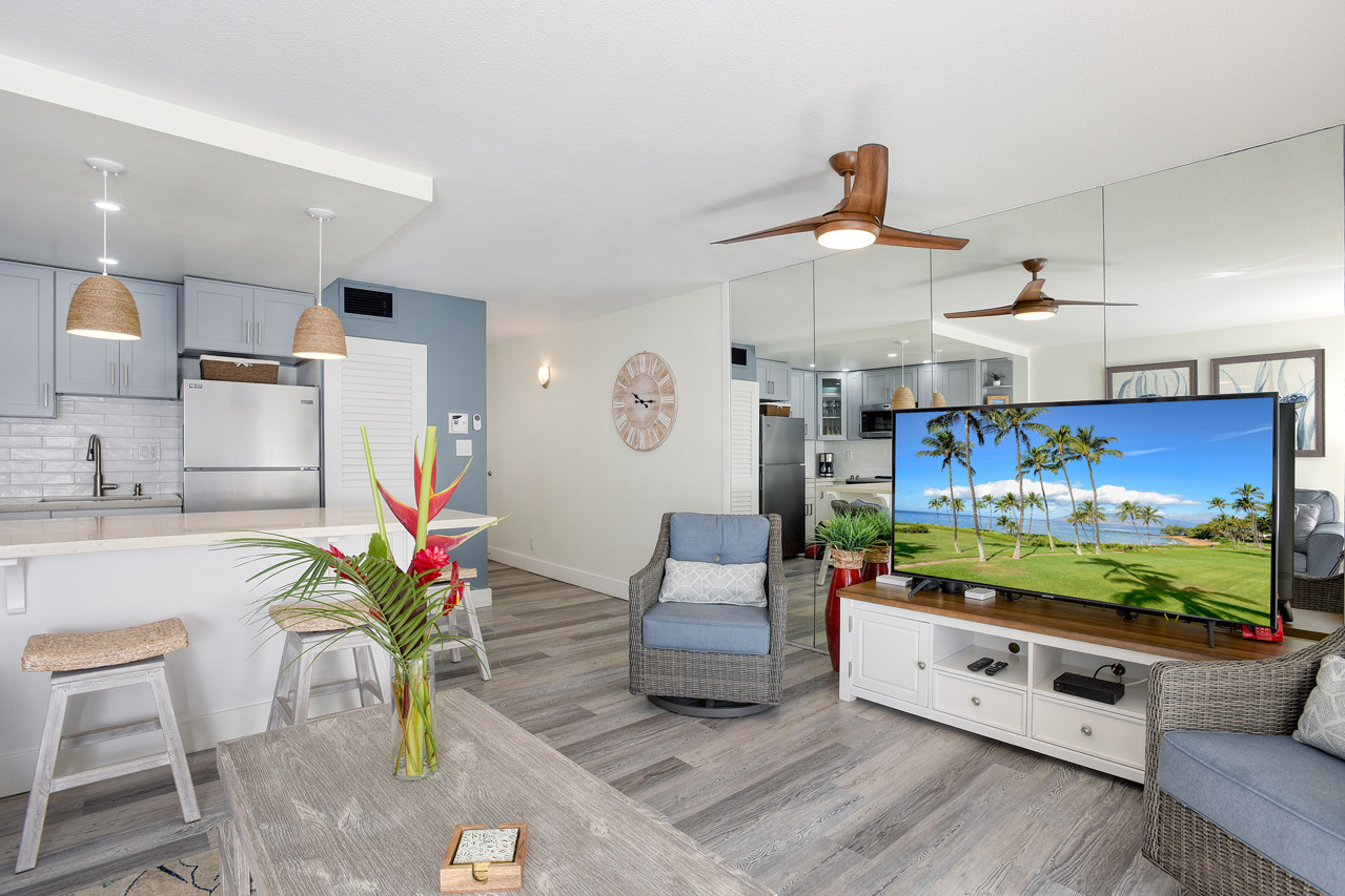 Beautiful decor throughout: 