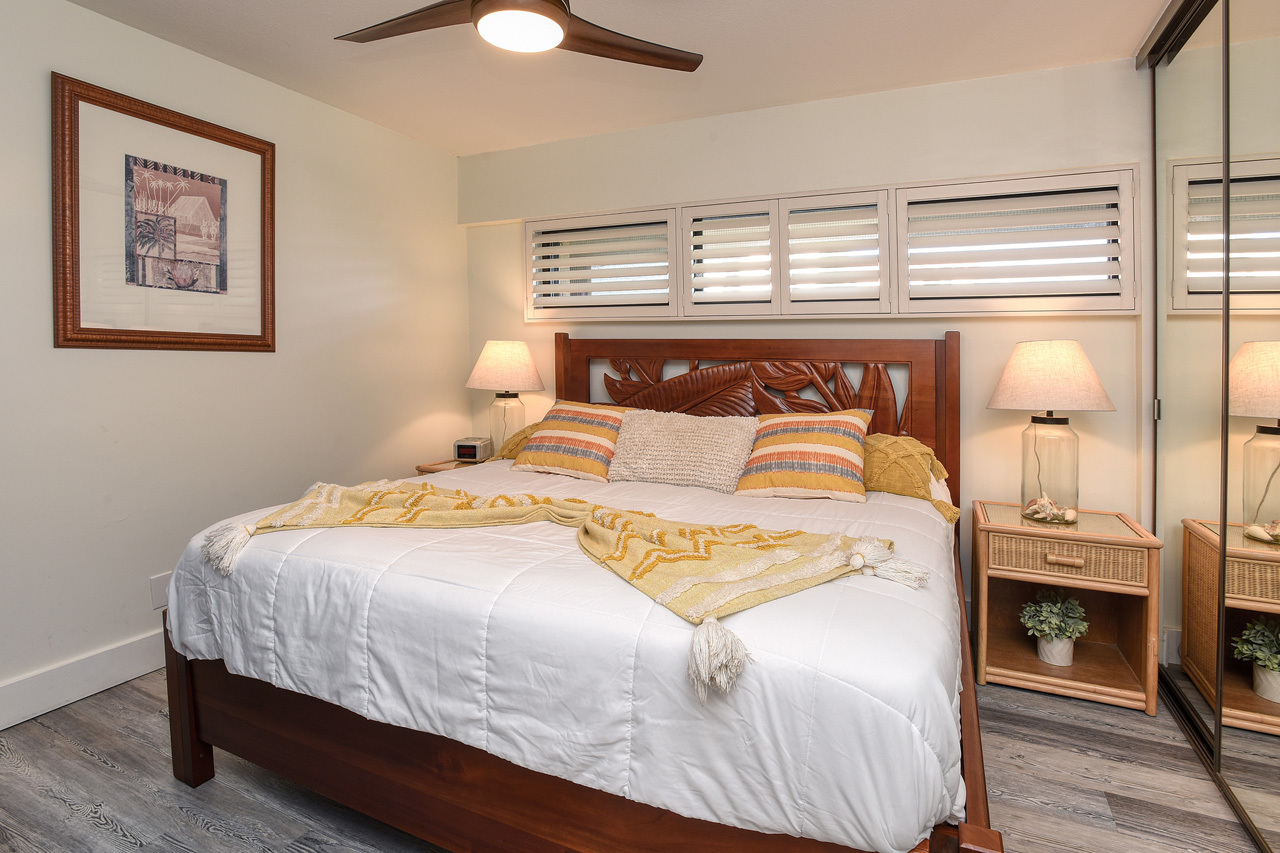 Bedroom: 