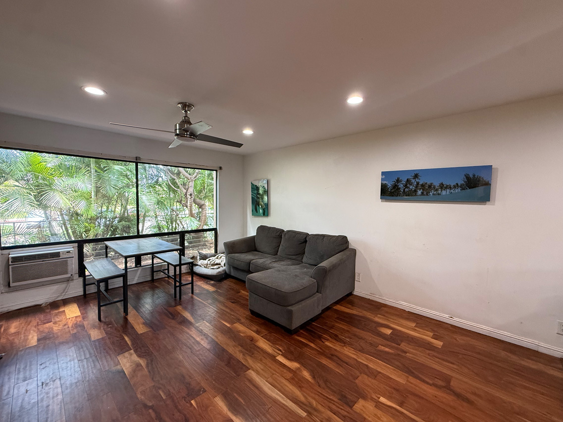 Living room: 