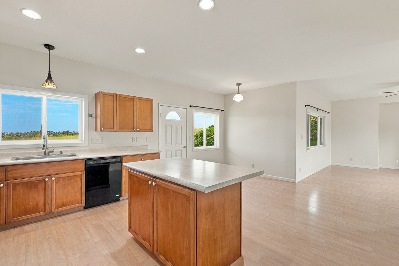 Kitchen: 