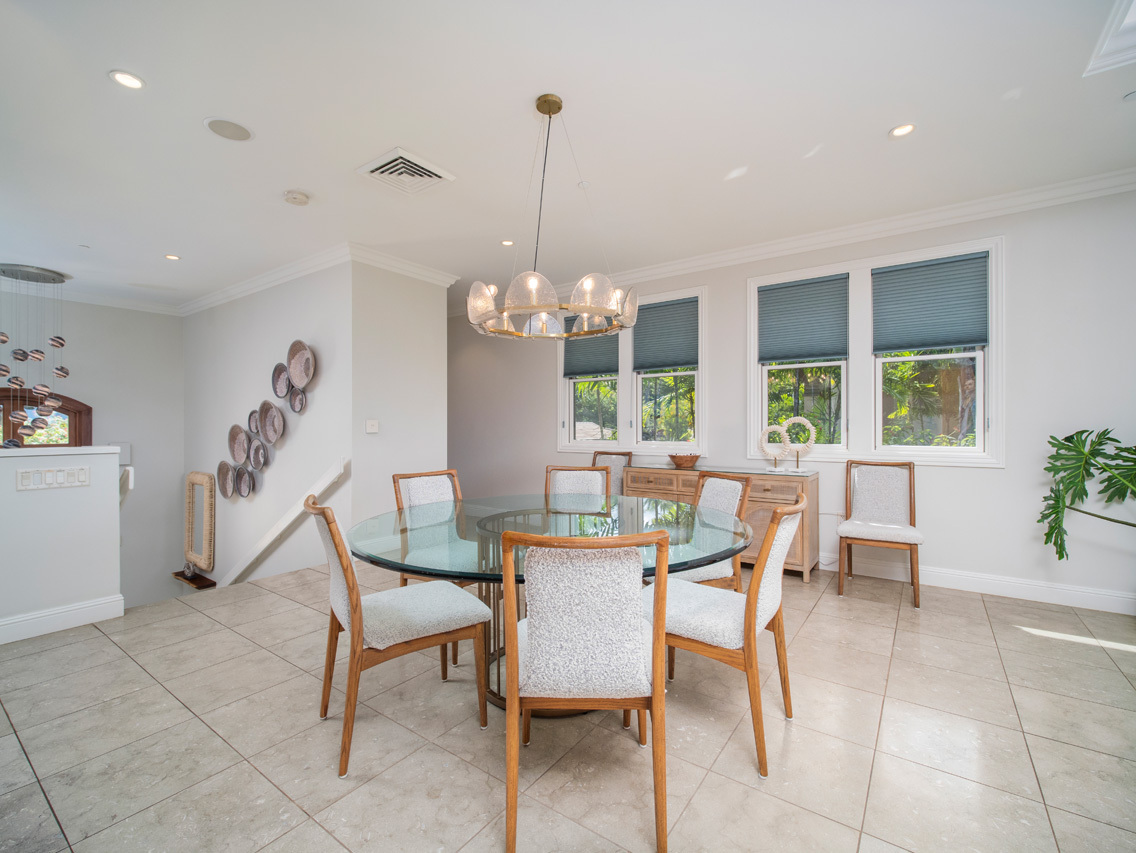 Dining area: 