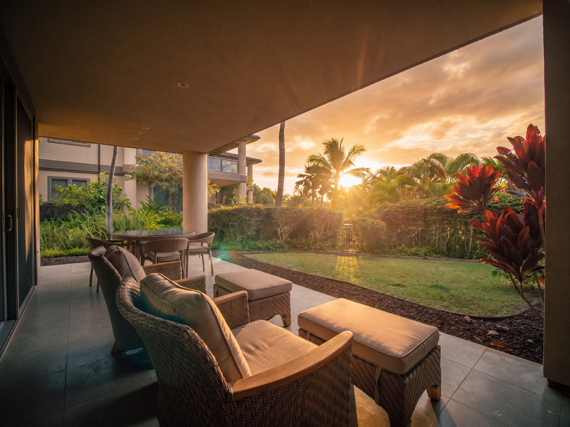 Downstairs lanai: 
