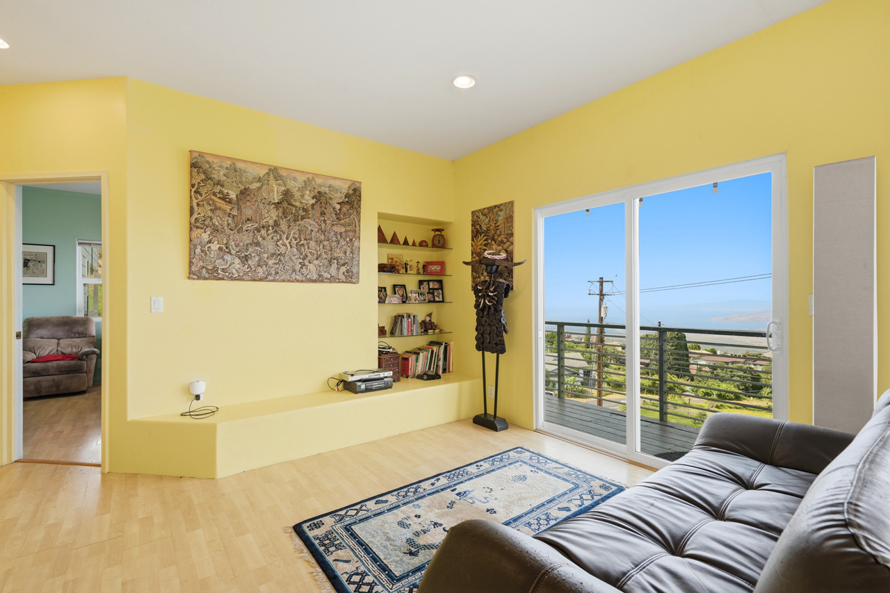 Living room: 