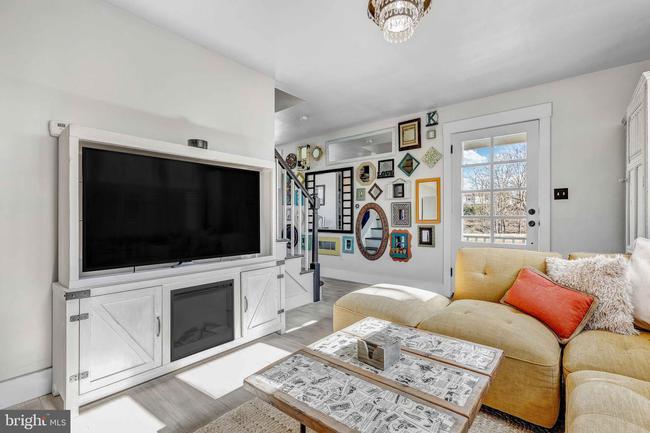 2849 S Glebe Rd, VA 22206