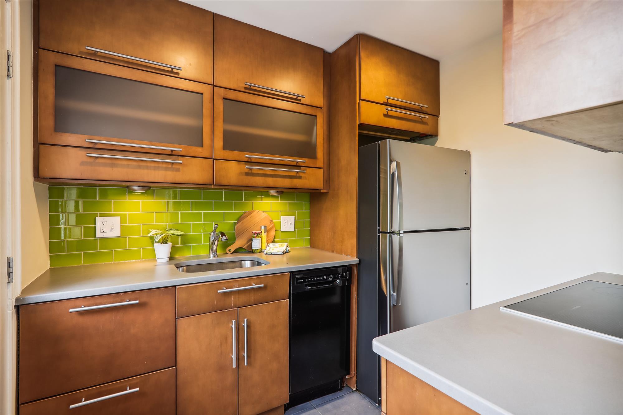 Main Level - Kitchen