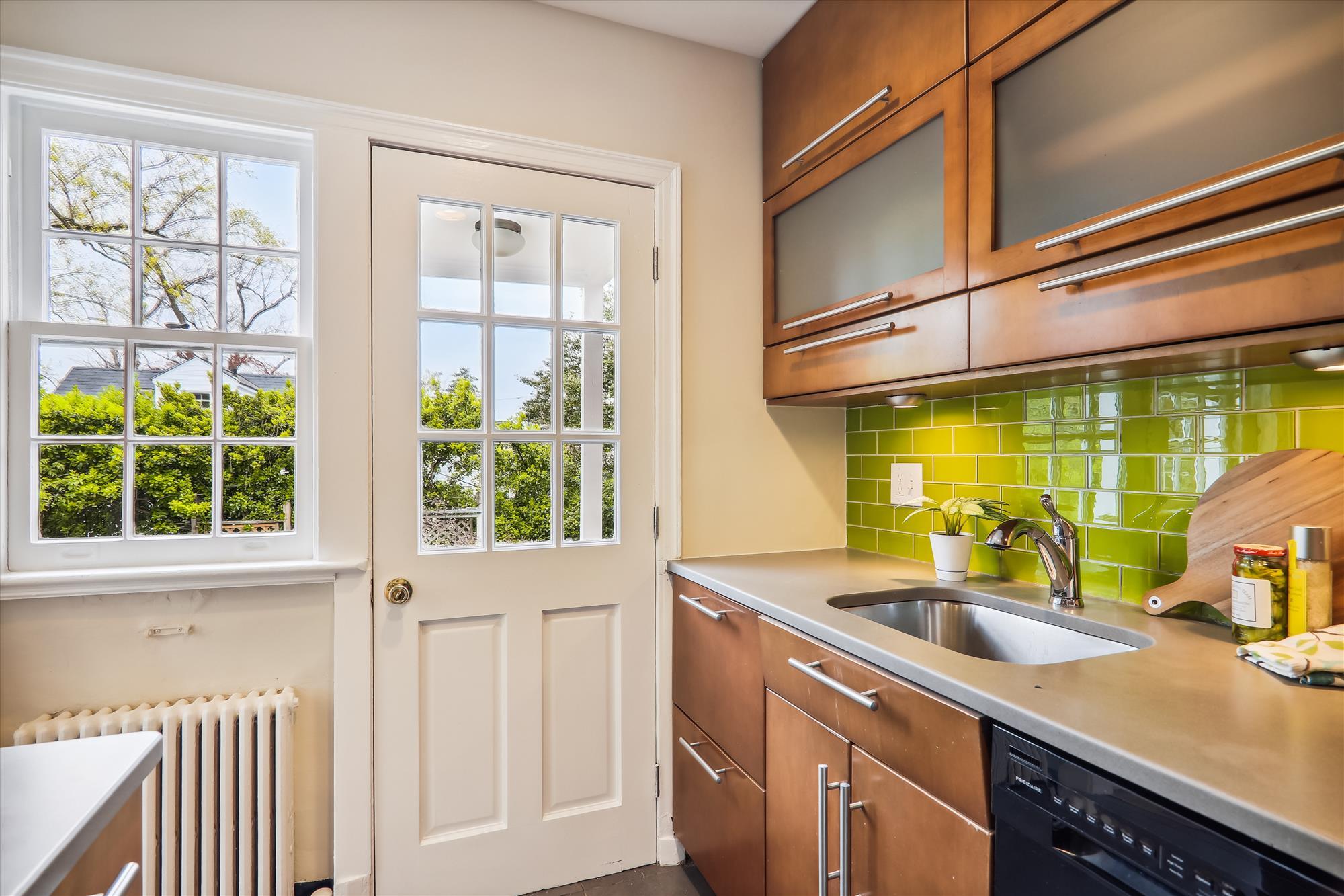 Main Level - Kitchen